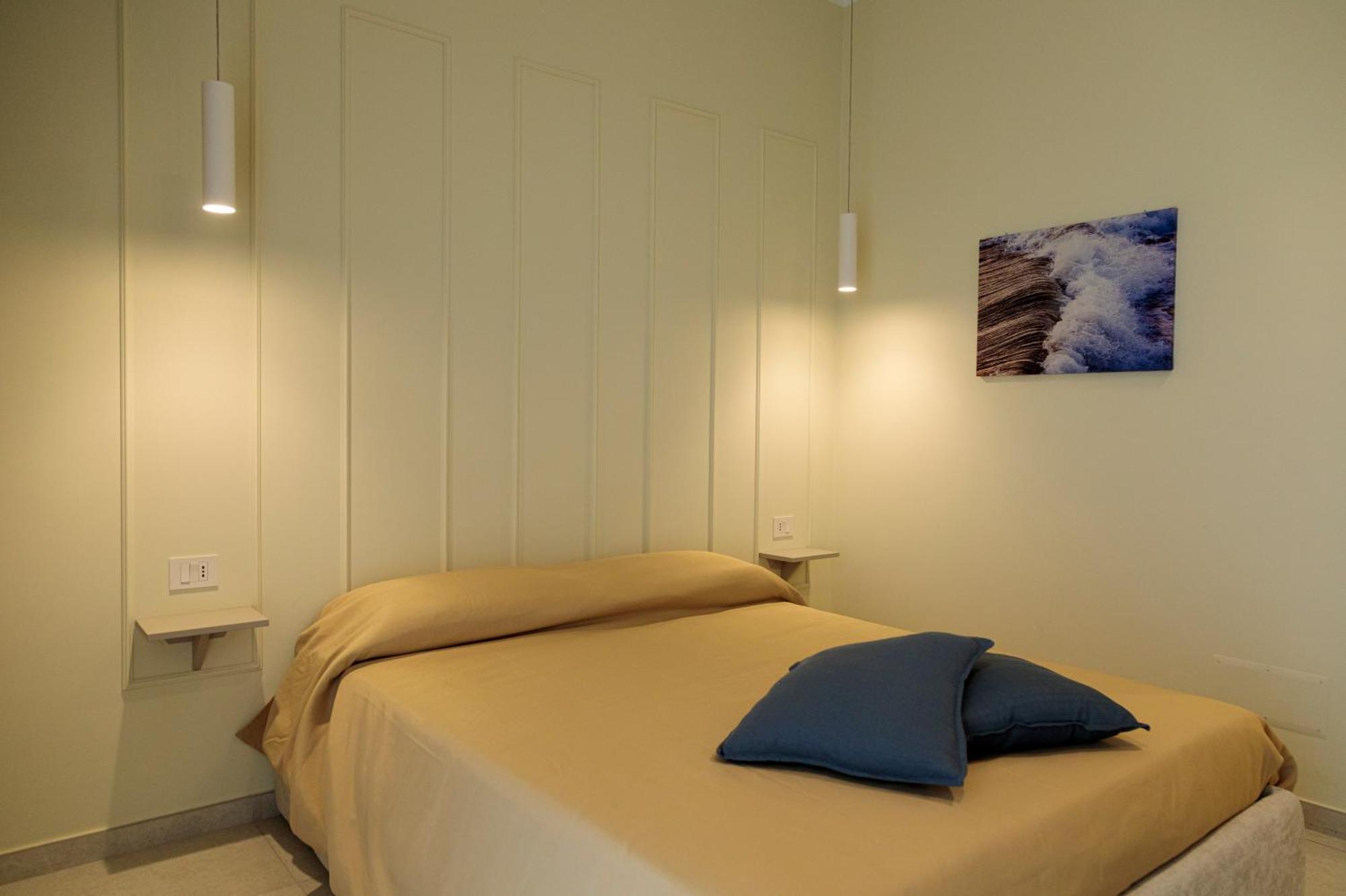 Domus Vivian Hotell Montecorvino Pugliano Exteriör bild